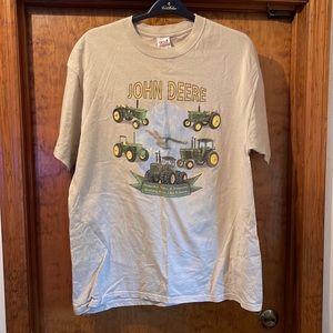 John Deere tractor T-shirt xl brand new